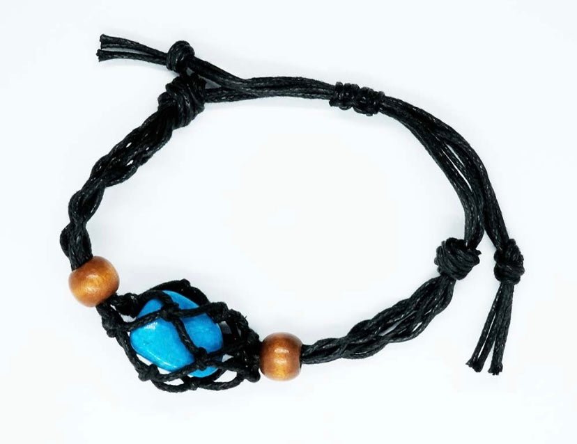 Adjustable Macramé Crystal Bracelet - itallbeginswithyou